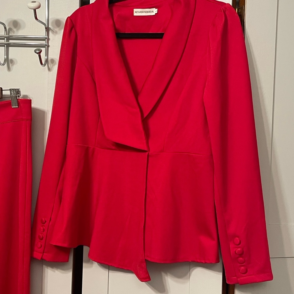 A New Day Scarlet Pantsuit - Picture 3 of 15